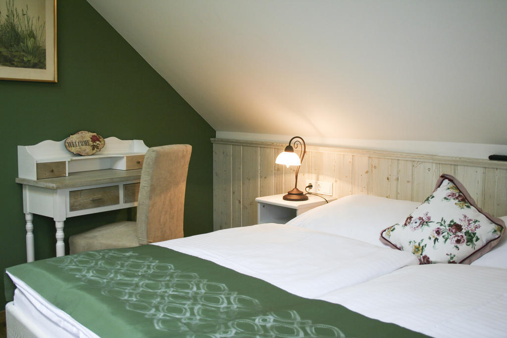 Landgasthof Friedl Hotel Sankt Lorenzen bei Knittelfeld Esterno foto